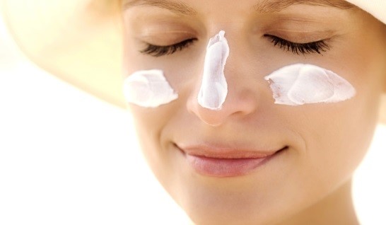 چرا استفاده از ضد آفتاب مهم است 