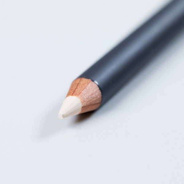 کاربرد مداد ابرو چیست