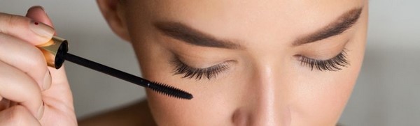 کاربرد ریمل در آرایش چشم و ابرو