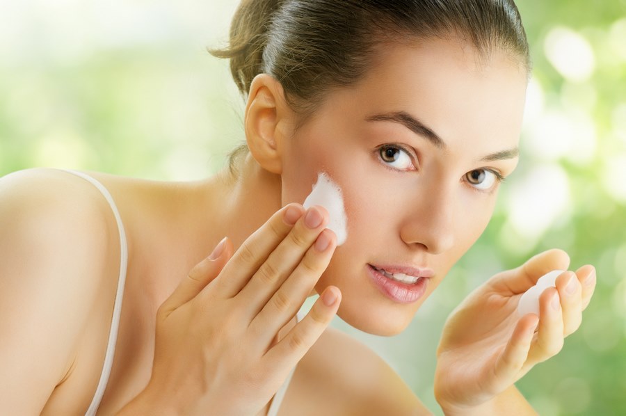 ژل شستشوی صورت آدرا مخصوص پوست های خشک و حساس